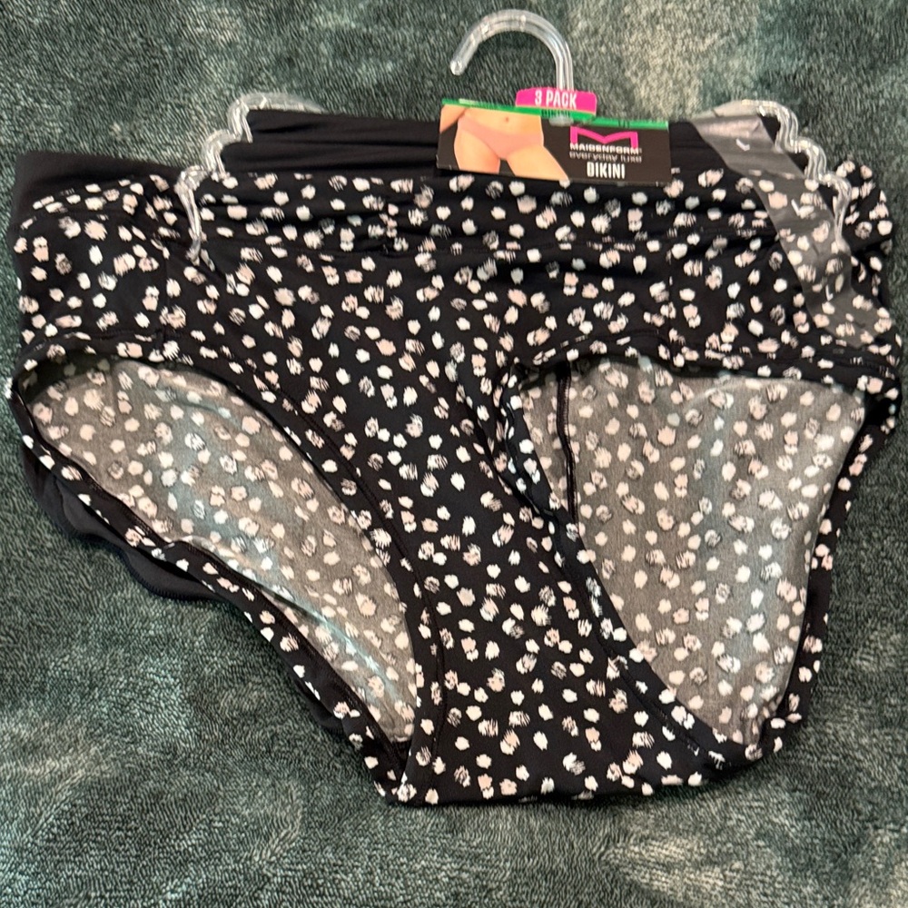 Maidenform Black and White Bikini Panties 3-Pack